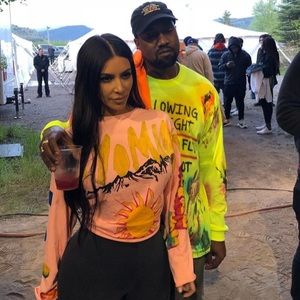 Ye Merch Wyoming KKW Top Limited edition